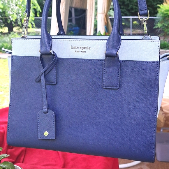 kate spade Handbags - ❤Kate Spade Navy/Baby Blue Bag/Crossbody❤Like New, Excellent Condition!!!